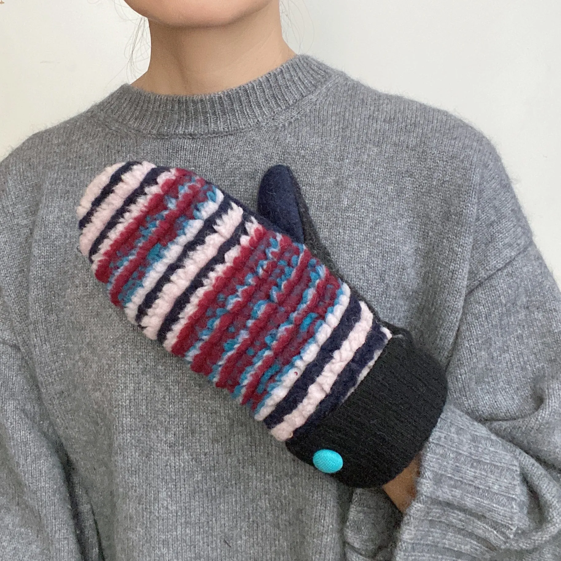 Mittens Pink Navy stripes